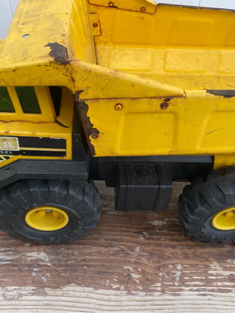 Tonka durable yellow